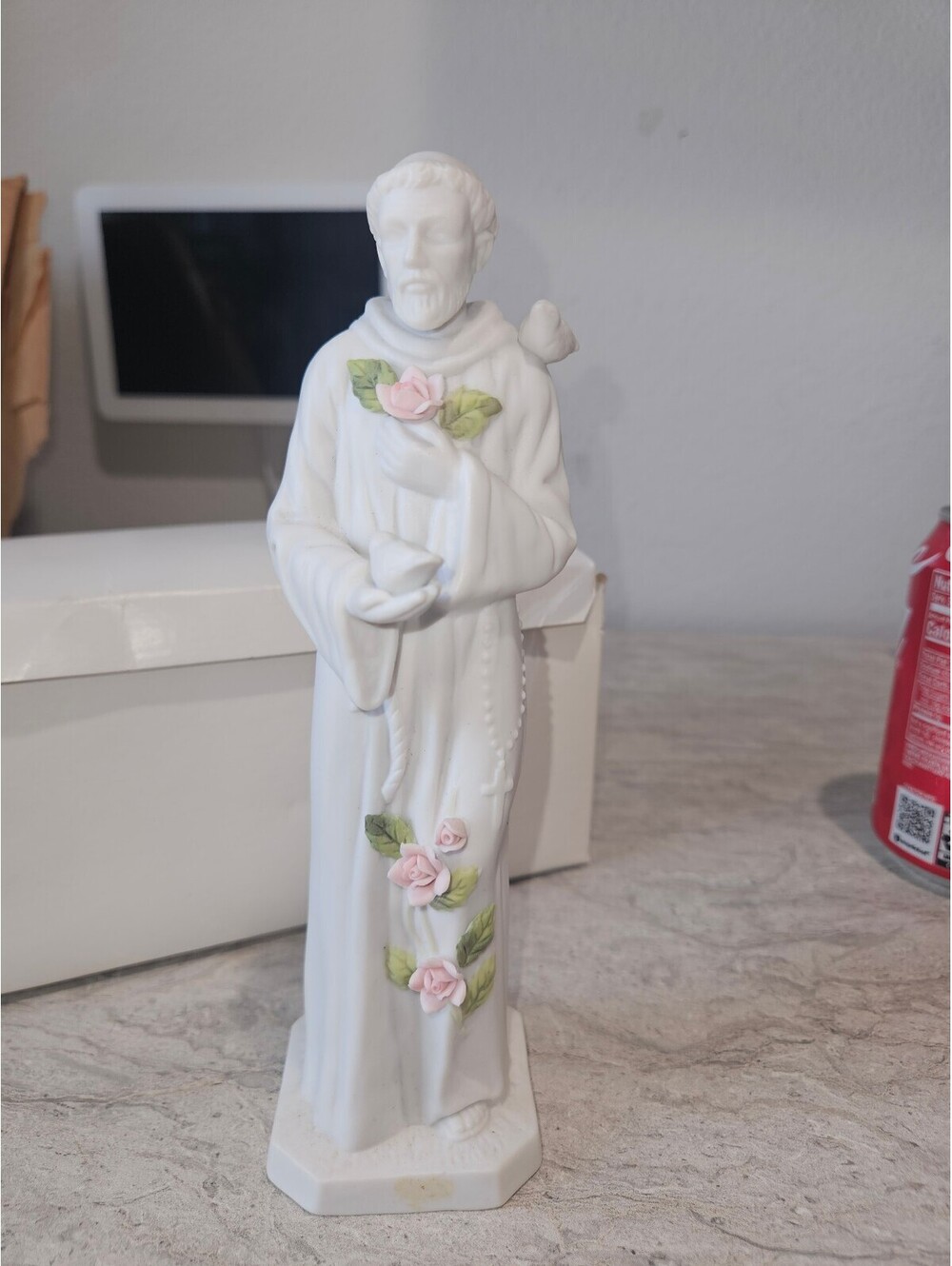 Touch of rose roman statue